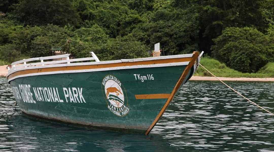Boat-Saari-to-Gombe-National-Park