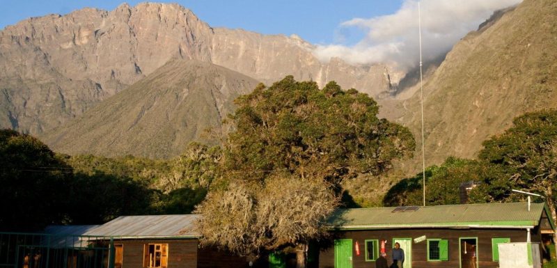 Meru trek HUt